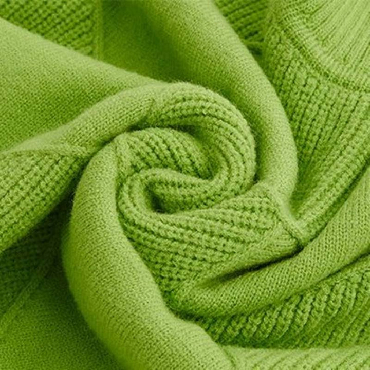 REMMY | Elegant Textured Turtleneck Sweater